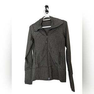 Lululemon Stride Jacket Women’s Size 4 Full Zip Discontinued‎ Thumbholes Yoga